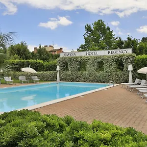 Hotel Savoia Regency
